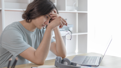 أخطاء شائعة عند استخدام الذكاء الاصطناعي في العمل والدراسة